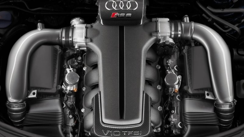 Мотор Audi rs6 v10