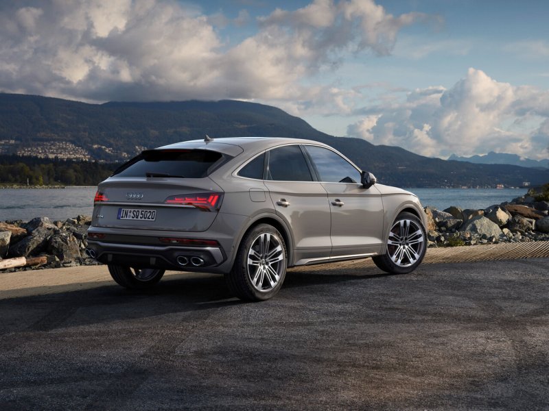 Audi q8 w12