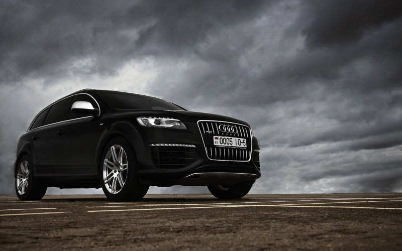 Ауди q7 черный 2012
