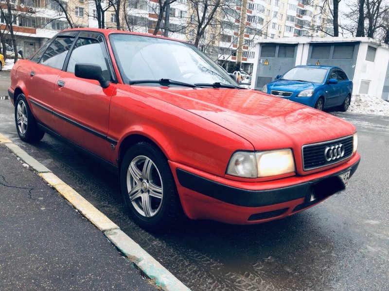 Audi 80 v (b4)