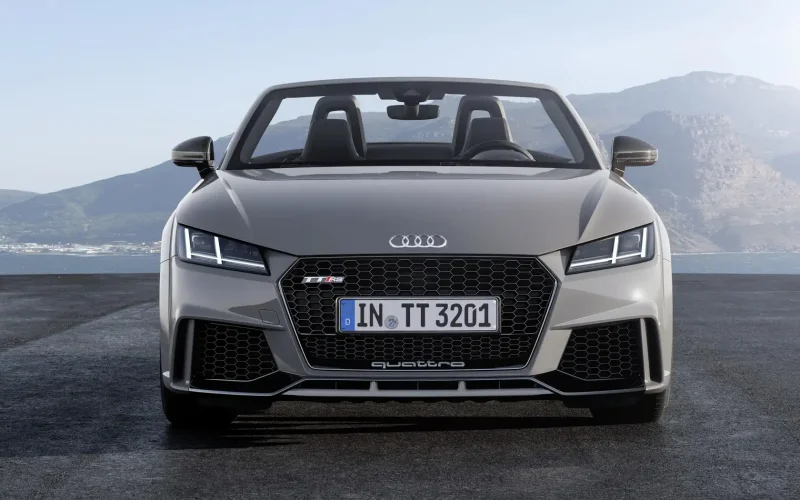 Ауди TT RS 2017