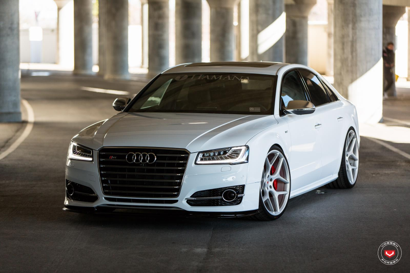 Audi s8 d4