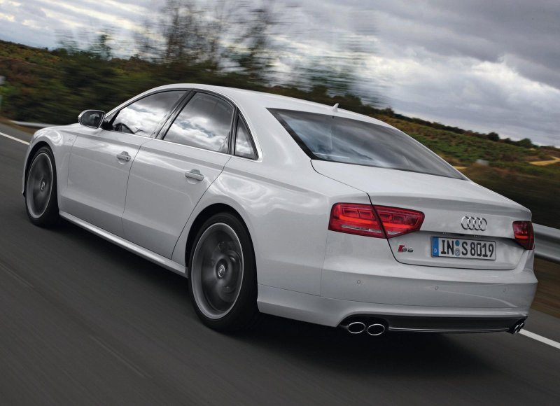 Ауди s8 TFSI
