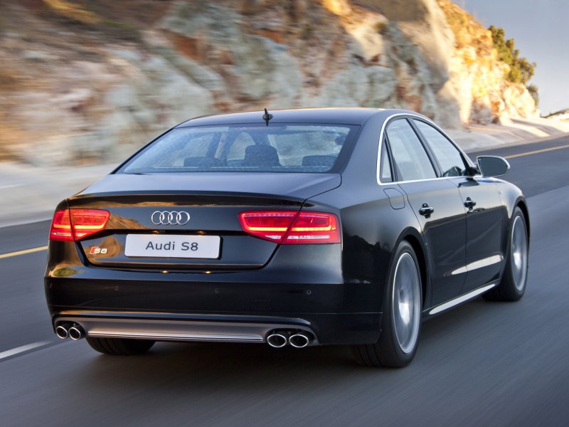 Audi s8 2014