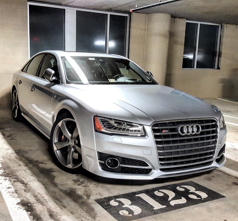 Audi s8 2015