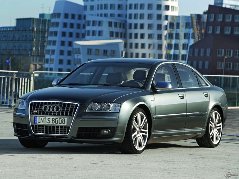 Ауди s8 2005