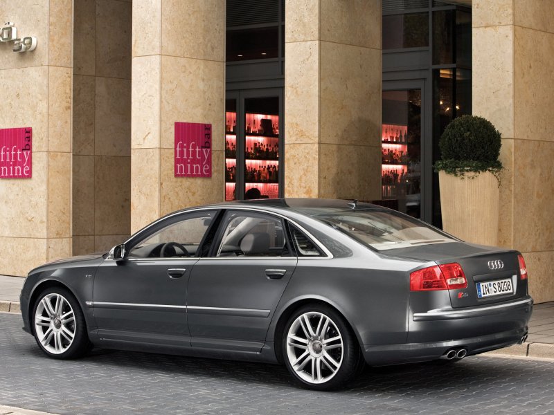 Audi s8 2008