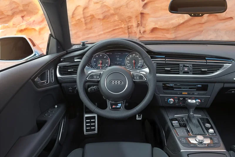 Audi RS 7 торпеда