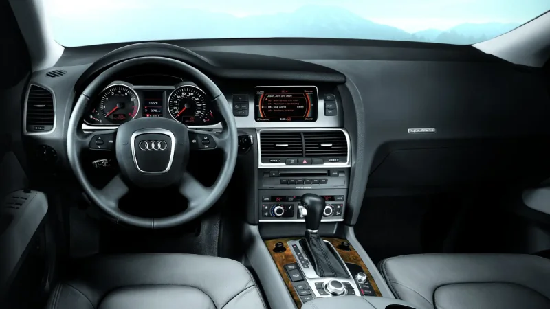 Салон Ауди q7 2007 года