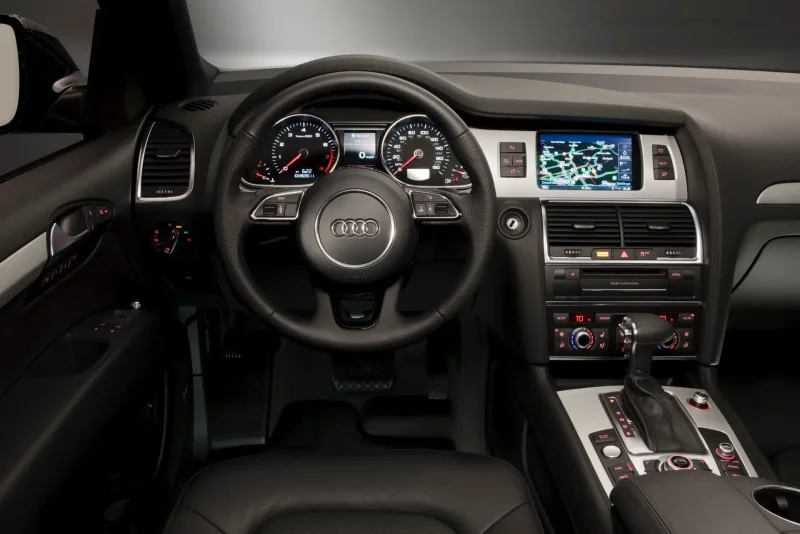 Ауди q7 2010 салон