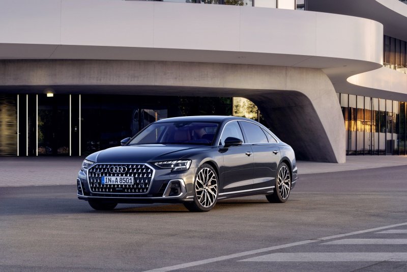 Audi a8 long
