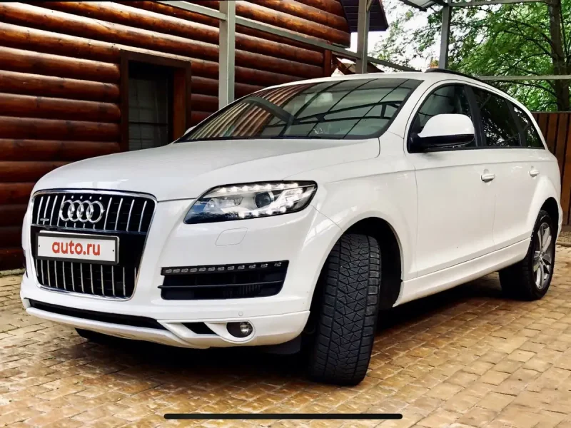Audi q7 белая