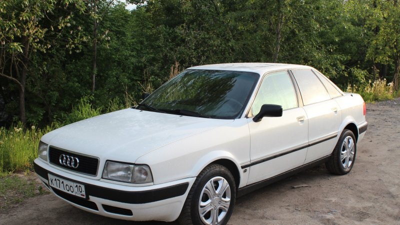 Audi 80 b4 белая