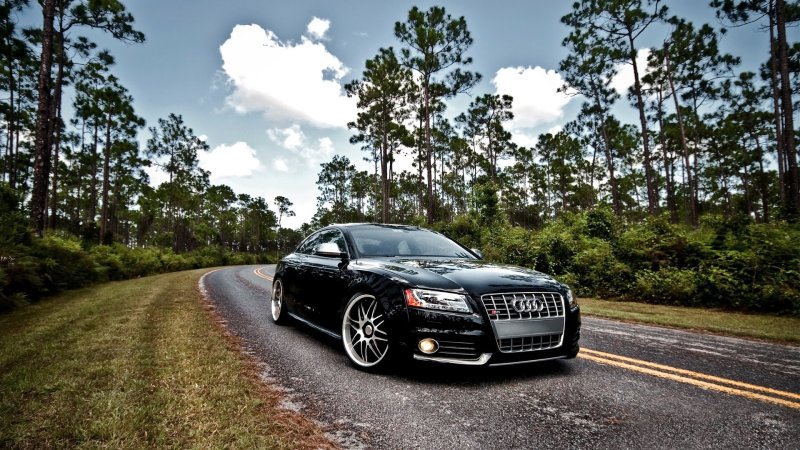 Audi r8s5