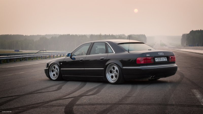 Audi s8 d2 купе