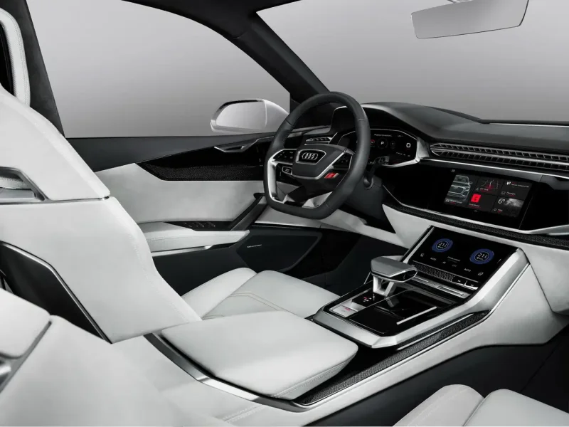 Audi q8 салон