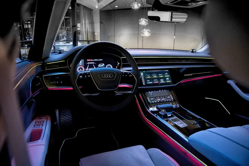 Audi q8 салон