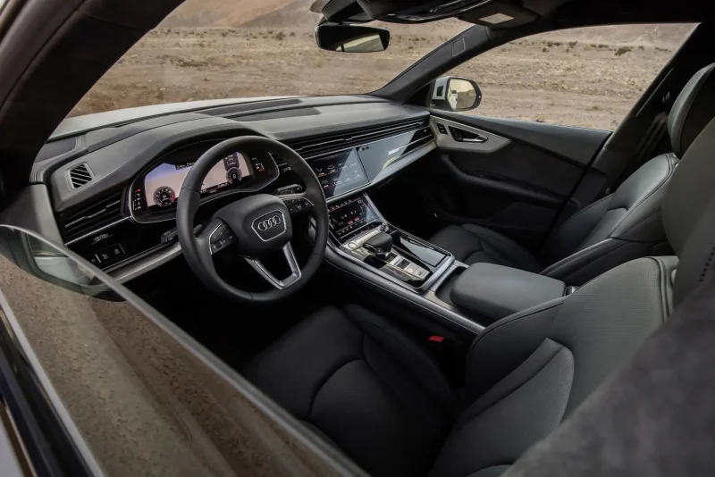 Audi q8 Interior