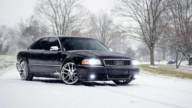 Audi s8 d2