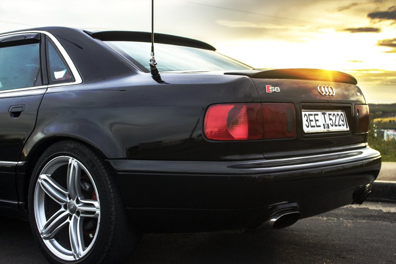 Audi s8 1998