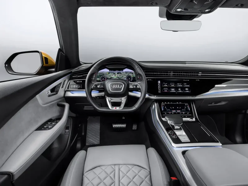 Audi q8 салон