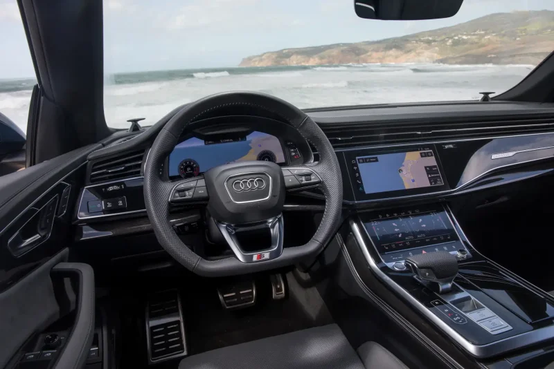 Audi q8 2021 салон