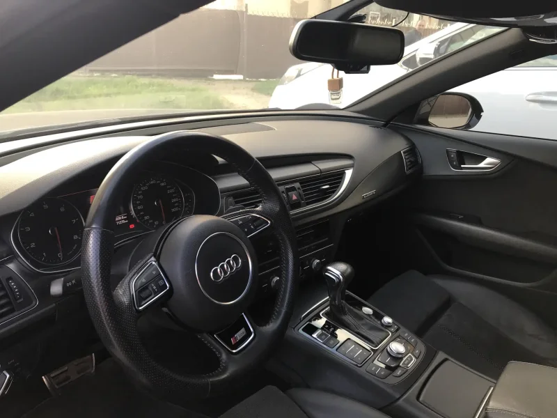 Audi a7 Sportback 2017 салон