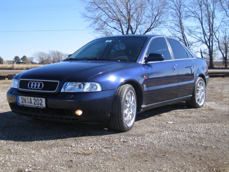 Ауди а4 1996г 1.8