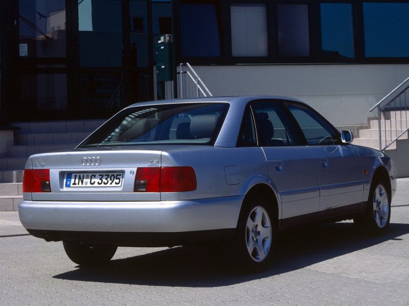 Ауди а6 1995 года 2.0