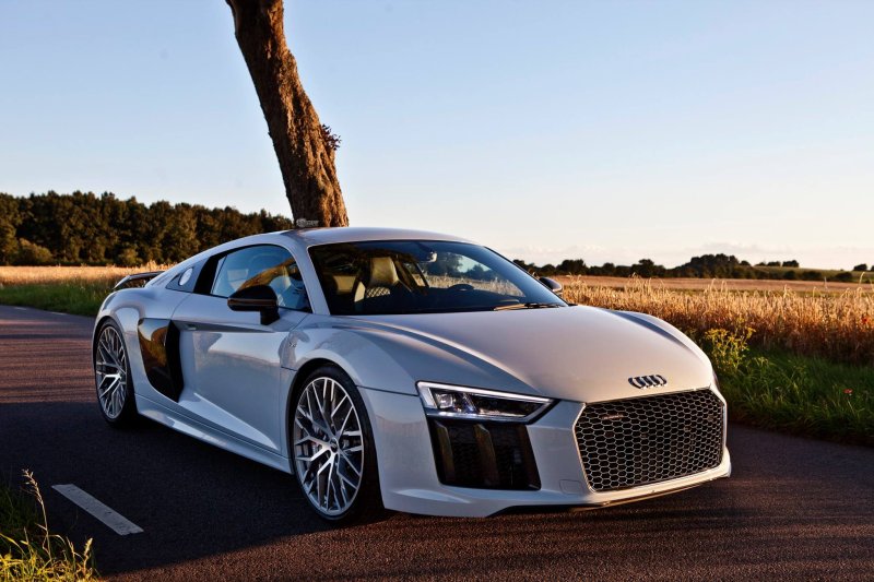 Audi r8 v10 Plus