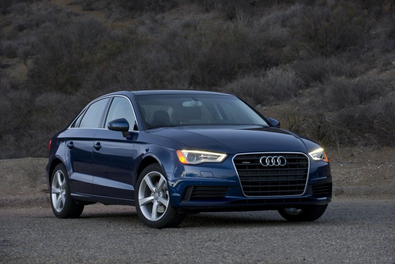 Audi a3 2013 седан