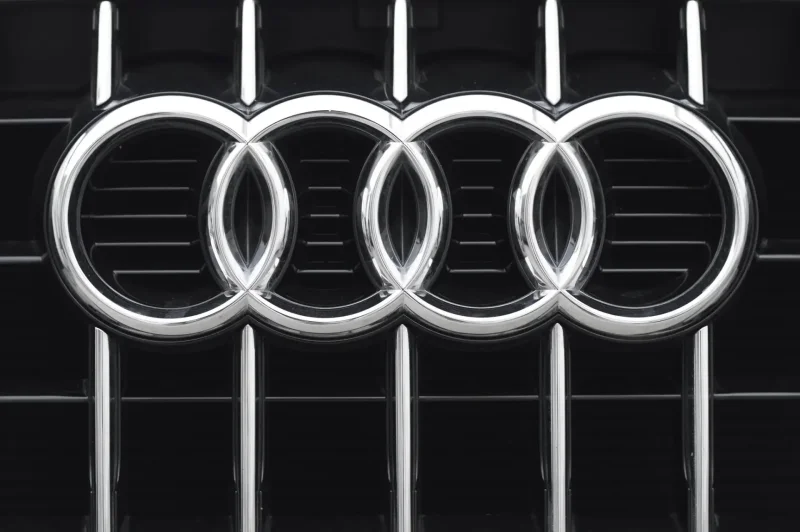Знаки на Ауди q72007