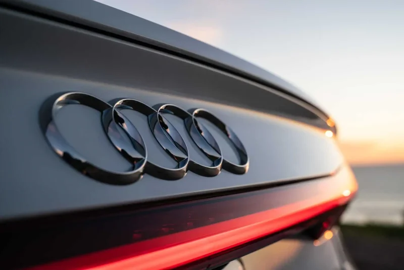 Audi логотип 2020
