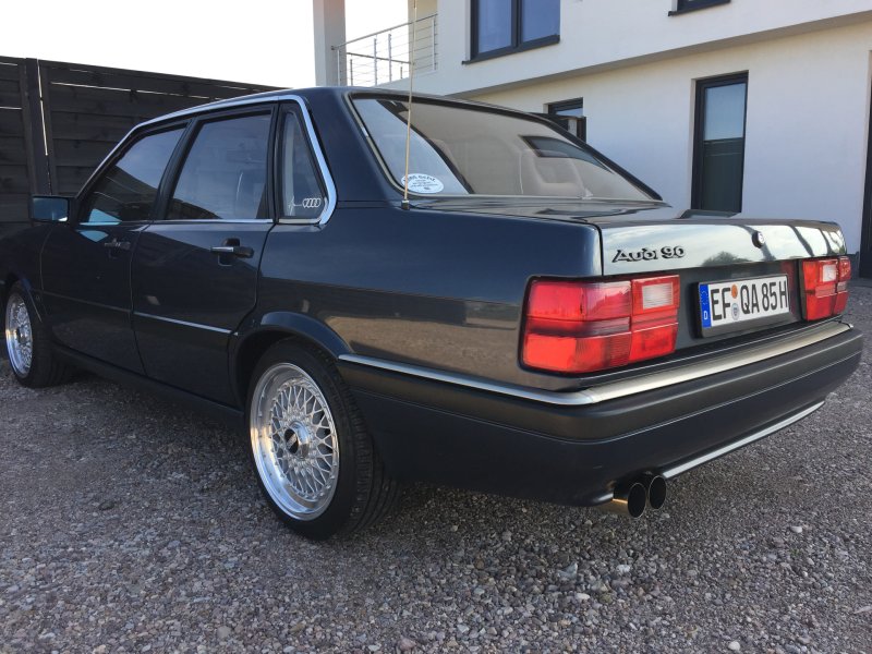 Audi 90 b2 черная
