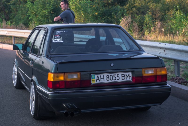 Audi 90 i (b2)
