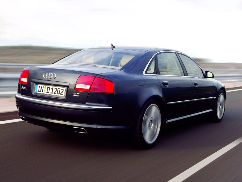 Audi a8l 2011