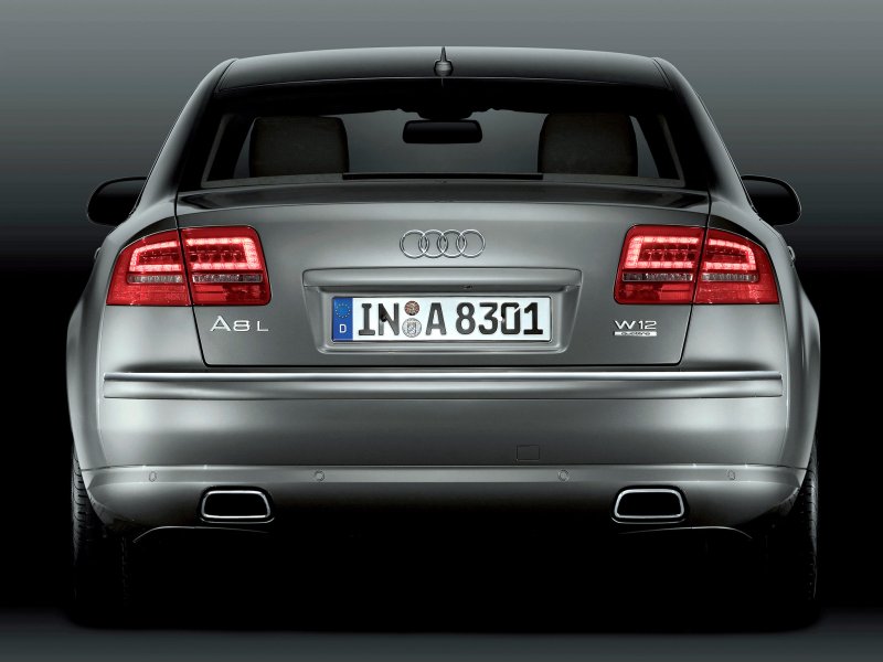 Audi a8 w12