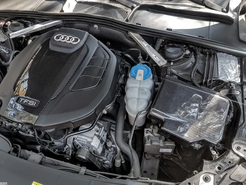 Audi a4 2020подкапотка