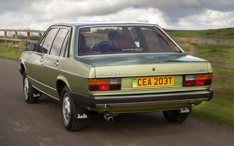 Audi 100 c2