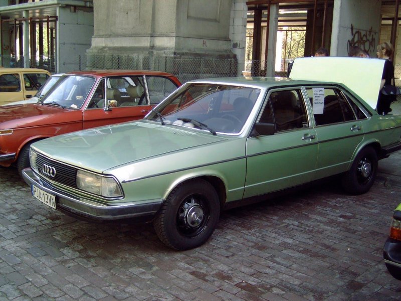 Audi 100 II (c2)
