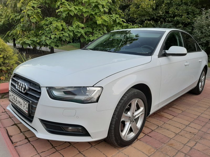 Audi a4 2021белая