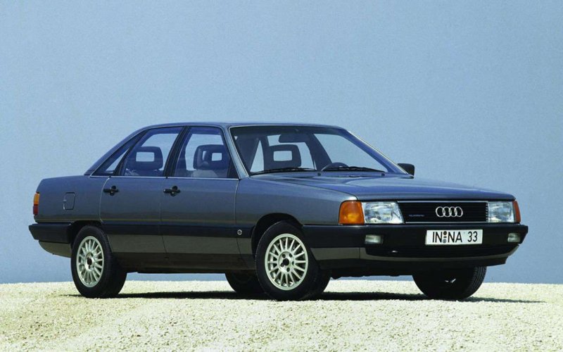 Audi 100 c2