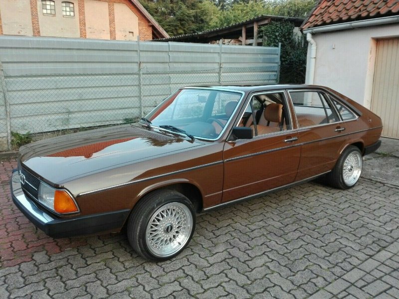 Audi 100 c2