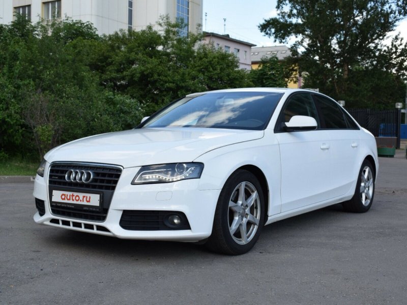 Audi a4 b8 белая