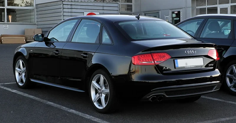 Audi a4 b8 s line