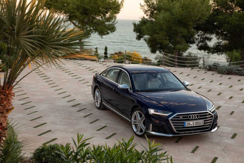 Audi s8 2021