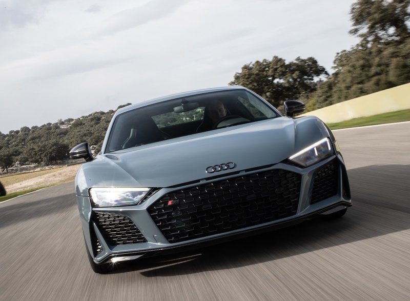 Audi r8 v10 2021 Kemora Gray Metallic
