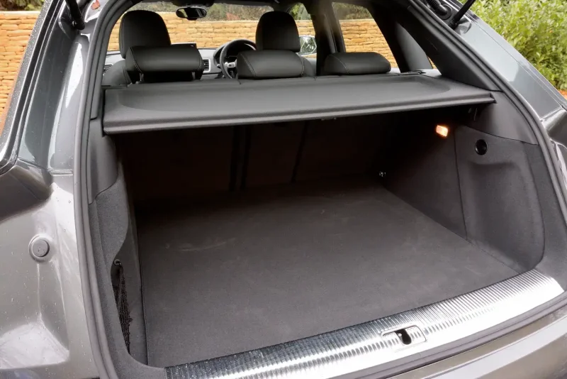 Audi q7 багажник