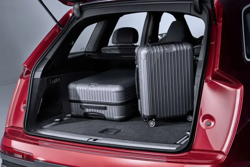 Audi q7 2009 багажник