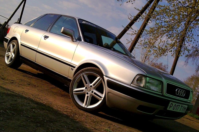 Audi 80 b4 r18